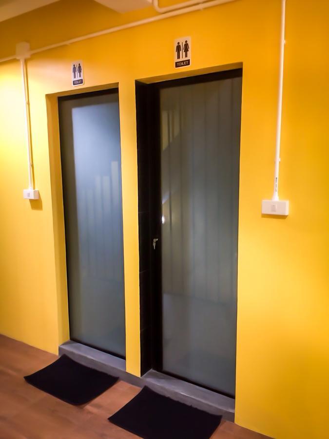 Albergue Artistel (Adults Only) Chiang Mai Exterior foto
